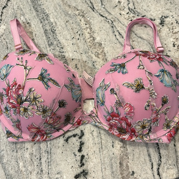 Victoria’s Secret Dream Angels push-up  Floral Embroidered Bra - Picture 1 of 5